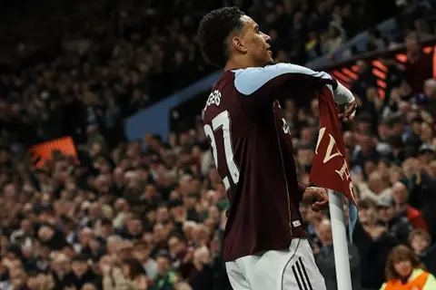 "مهرجان أهداف".. أستون فيلا يقسو على بولونيا ويصعد لنصف نهائي الدوري الأوروبي